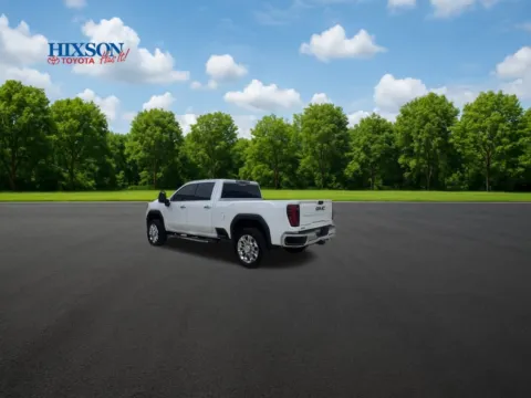 More photos of 2025 GMC Sierra 2500HD SLT at Hixson Toyota, LA