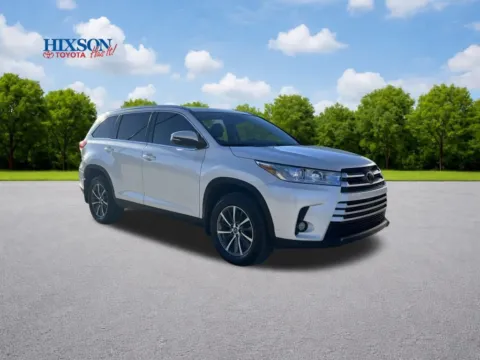 White 2019 Toyota Highlander XLE for sale in Deridder, LA
