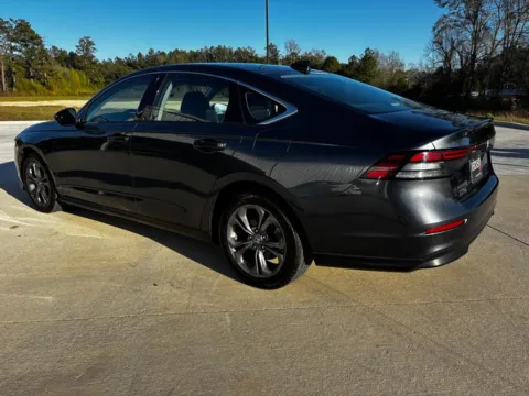 More photos of 2023 Honda Accord EX at Hixson Toyota, LA