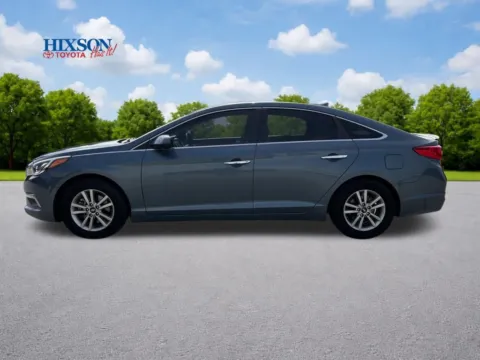 More photos of 2015 Hyundai Sonata SE at Hixson Toyota, LA