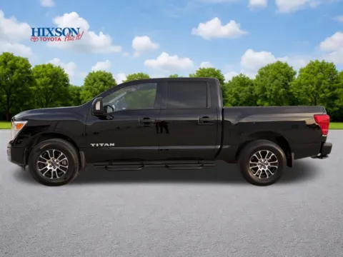 More photos of 2024 Nissan Titan SV at Hixson Toyota, LA