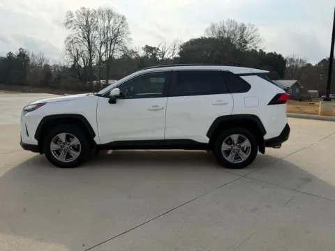 More photos of 2022 Toyota RAV4 XLE at Hixson Toyota, LA
