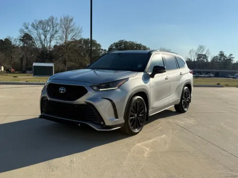 More photos of 2023 Toyota Highlander XSE at Hixson Toyota, LA