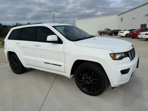 White 2019 Jeep Grand Cherokee Laredo for sale in Deridder, LA