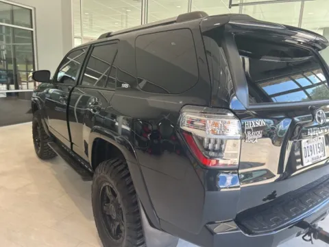 More photos of 2022 Toyota 4Runner SR5 Premium at Hixson Toyota, LA