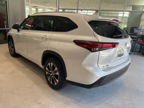 More photos of 2022 Toyota Highlander XLE at Hixson Toyota, LA