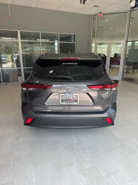 Another view of 2022 Toyota Highlander XLE for sale in Deridder, LA at Hixson Toyota