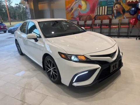 Another view of 2022 Toyota Camry SE for sale in Deridder, LA at Hixson Toyota