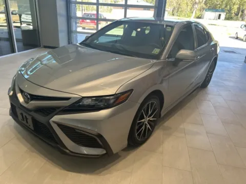 Silver 2022 Toyota Camry SE for sale in Deridder, LA
