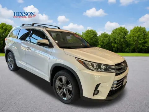 White 2018 Toyota Highlander Limited Platinum for sale in Deridder, LA