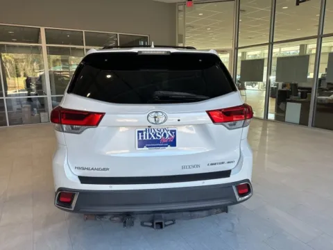 More photos of 2018 Toyota Highlander Limited Platinum at Hixson Toyota, LA