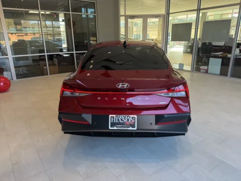 More photos of 2024 Hyundai Elantra Hybrid Limited at Hixson Toyota, LA