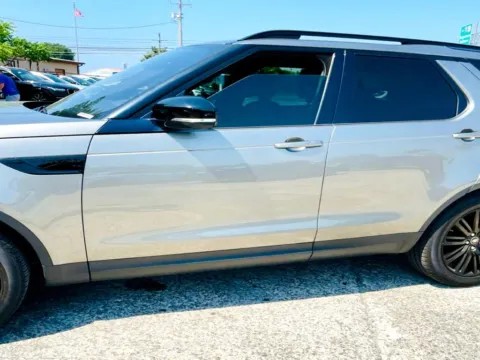 More photos of 2018 Land Rover Discovery HSE at Merchants Auto Group LLC, IN
