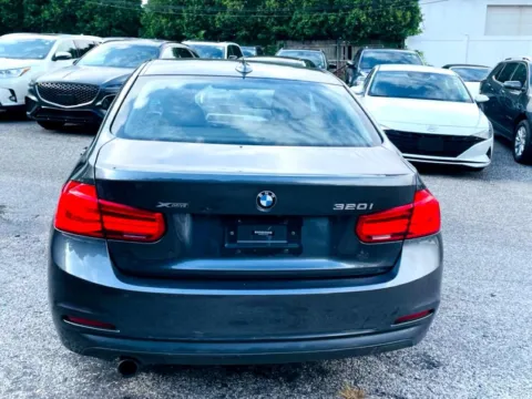 More photos of 2018 BMW 3 series 320i xDrive at Merchants Auto Group LLC, IN