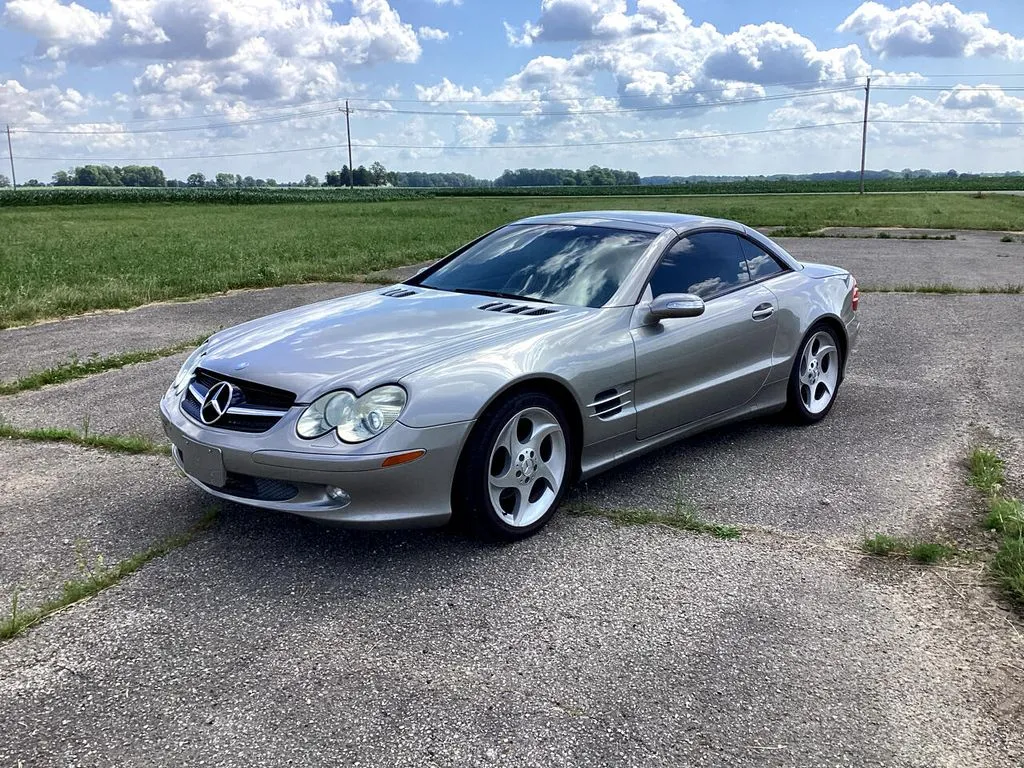 Silver 2004 Mercedes-Benz SL-Class Base (A7) for sale in Cicero, IN