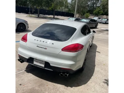 More photos of 2014 Porsche Panamera 4S at Merchants Auto Group LLC, IN