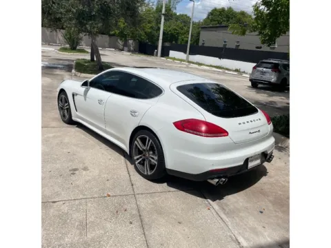 More photos of 2014 Porsche Panamera 4S at Merchants Auto Group LLC, IN
