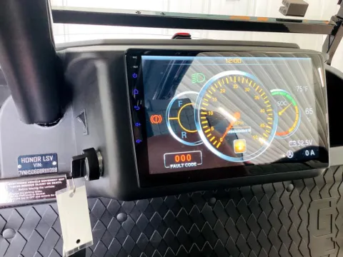 More photos of 2024 HONOR LITHIUM LSV LITHIUM at Indiana Golf Carts, IN
