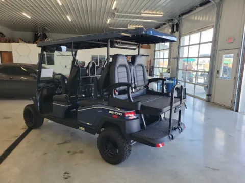 More photos of 2025 Bintelli BEYOND 6L LITHIUM at Indiana Golf Carts, IN