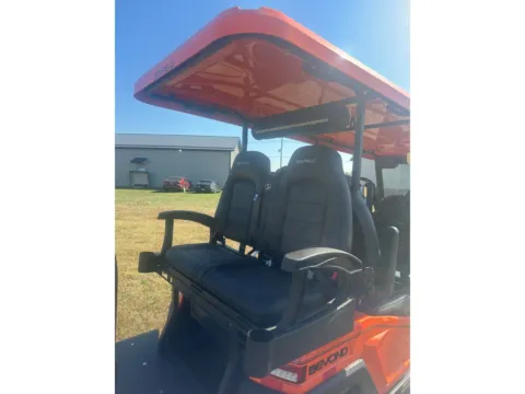More photos of 2025 Bintelli BEYOND 6L LITHIUM at Indiana Golf Carts, IN