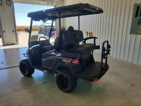 More photos of 2025 Bintelli NEXUS 4L LITHIUM GEN 2 at Indiana Golf Carts, IN