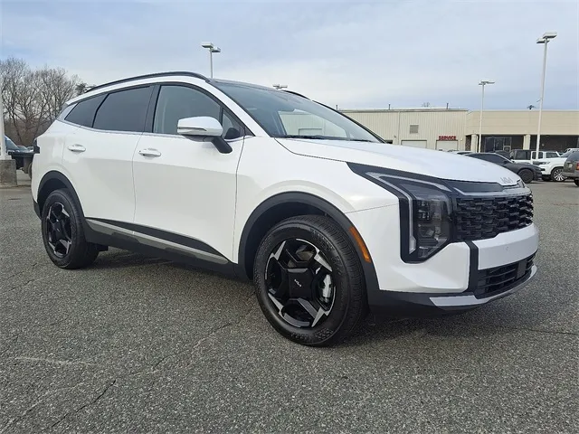 White 2026 Kia Sportage EX for sale in Eden, NC