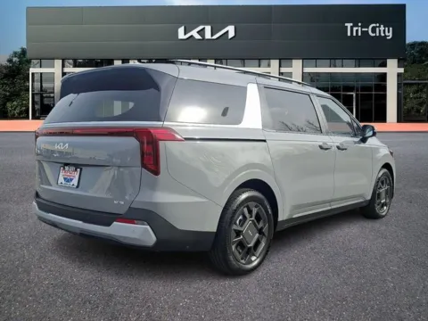 More photos of 2026 Kia Carnival Hybrid EX at Tri-City KIA, NC