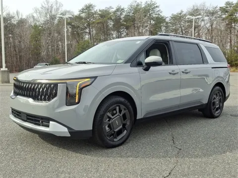 Photos of 2026 Kia Carnival Hybrid EX for sale in Eden, NC at Tri-City KIA