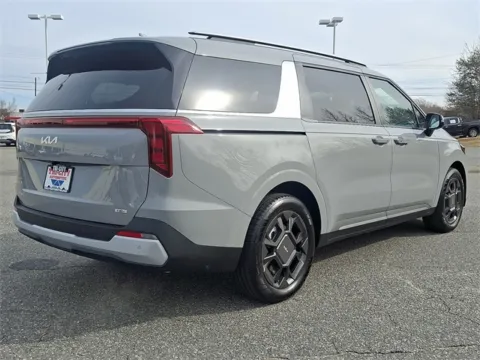 More photos of 2026 Kia Carnival Hybrid EX at Tri-City KIA, NC