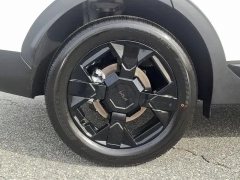 More photos of 2026 Kia Sportage Hybrid X-Line at Tri-City KIA, NC