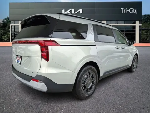 More photos of 2026 Kia Carnival Hybrid EX at Tri-City KIA, NC