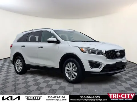 White 2017 Kia Sorento LX for sale in Eden, NC