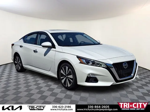 White 2021 Nissan Altima 2.5 SL for sale in Eden, NC