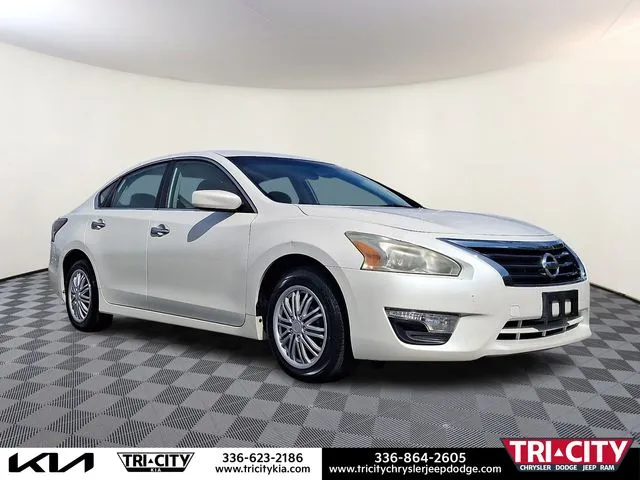 White 2015 Nissan Altima 2.5 S for sale in Eden, NC