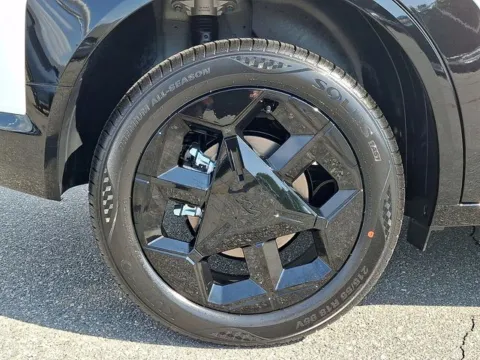 More photos of 2027 Kia Seltos X-Line at Tri-City KIA, NC