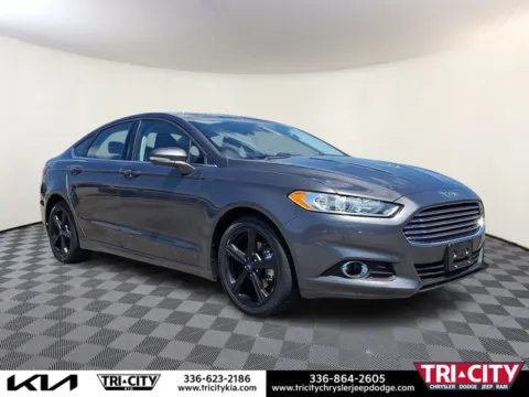 Gray 2016 Ford Fusion SE for sale in Eden, NC