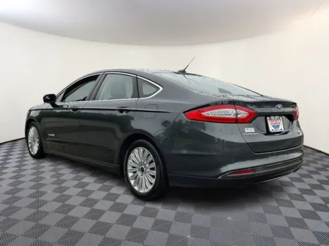 More photos of 2015 Ford Fusion Hybrid SE at Tri-City KIA, NC