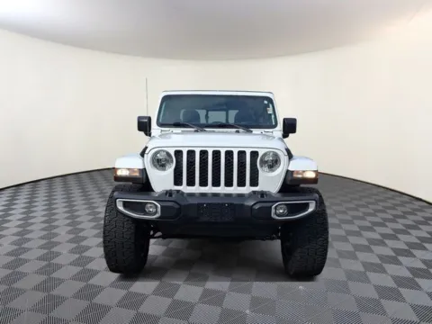 Photos of 2023 Jeep Gladiator Sport S for sale in Eden, NC at Tri-City KIA