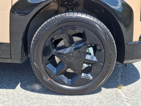 More photos of 2027 Kia Seltos X-Line S at Tri-City KIA, NC