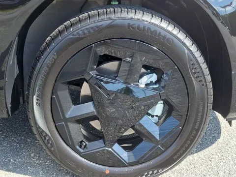 More photos of 2027 Kia Seltos X-Line S at Tri-City KIA, NC
