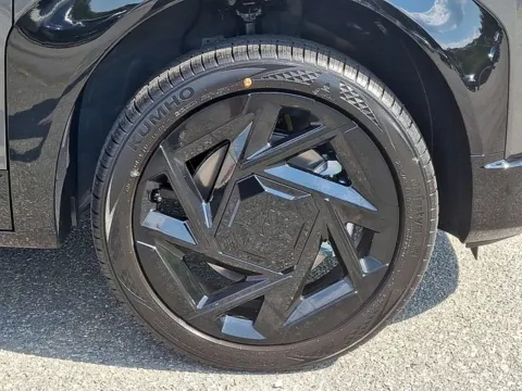 More photos of 2027 Kia Seltos X-Line SX at Tri-City KIA, NC