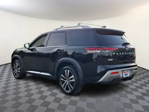 More photos of 2025 Nissan Pathfinder Platinum at Tri-City KIA, NC