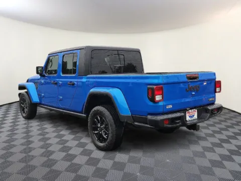 More photos of 2023 Jeep Gladiator Sport at Tri-City KIA, NC