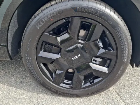 More photos of 2027 Kia Telluride Hybrid SX at Tri-City KIA, NC