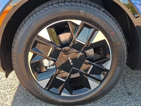 More photos of 2027 Kia Sportage SX-Prestige at Tri-City KIA, NC