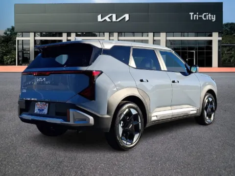 More photos of 2027 Kia Seltos S at Tri-City KIA, NC