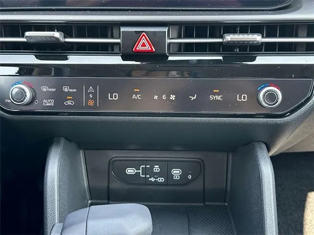 2026 Kia Sportage SX - Photo 18