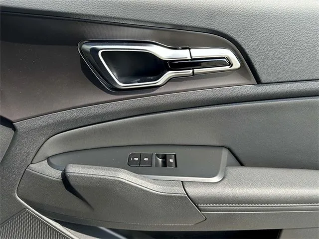 2026 Kia Sportage SX - Photo 27