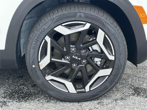 More photos of 2025 Kia Seltos SX at Tri-City KIA, NC