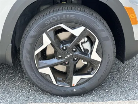 More photos of 2025 Kia Seltos EX at Tri-City KIA, NC